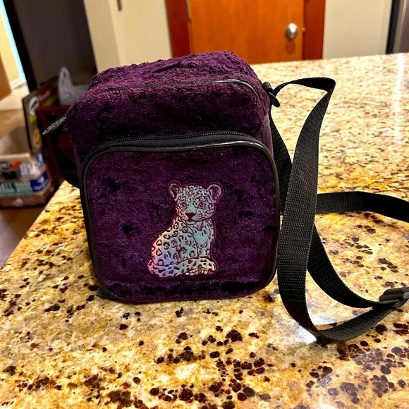 VINTAGE LISA FRANK LUNCH BOX - Picture 1 of 5